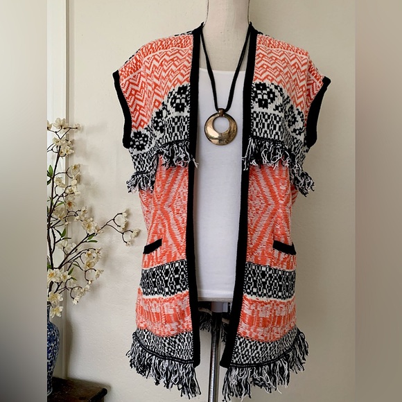 LUCKY Fringe Jacquard Sweater Vest - Picture 4 of 13